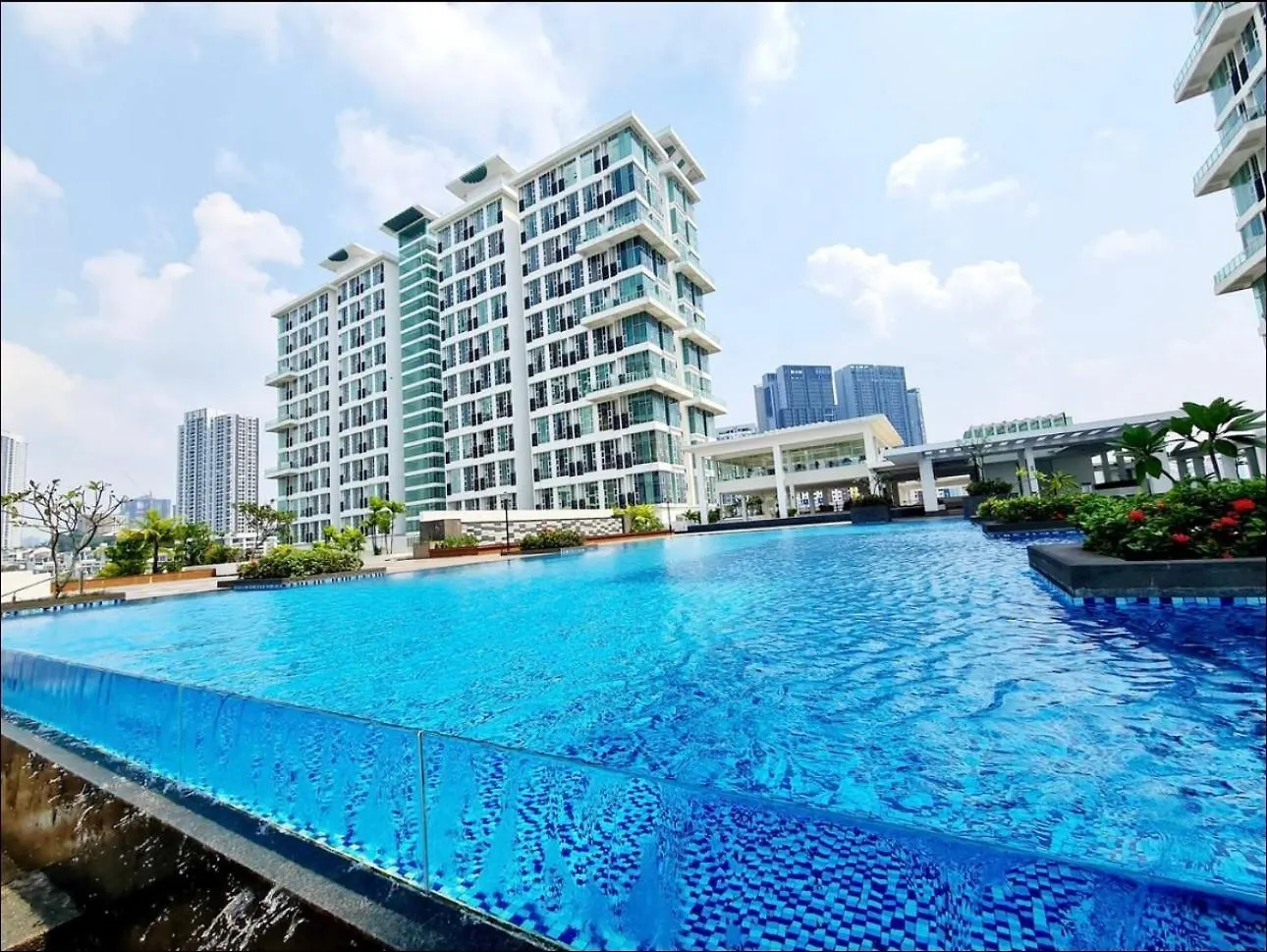 דירה קואלה לומפור Short Stay House- 2 Bedroom 9 Guest The Scott Garden מלזיה